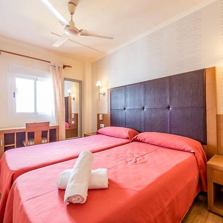 Hostal Residencia Europa Punico مدينة إيبيزا المظهر الخارجي الصورة