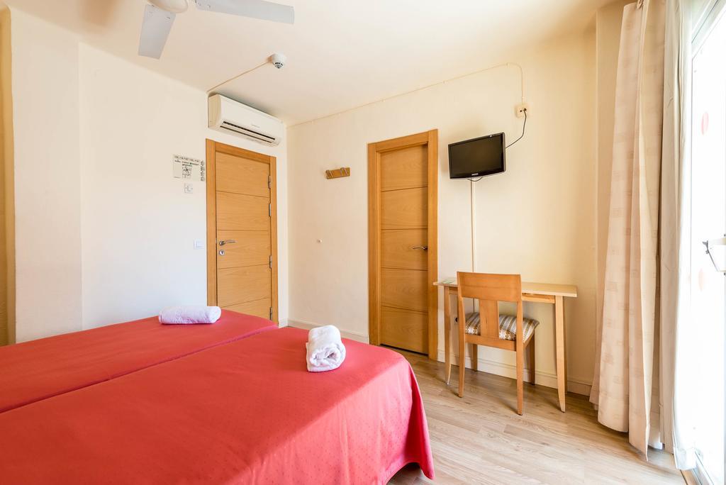 Hostal Residencia Europa Punico مدينة إيبيزا المظهر الخارجي الصورة